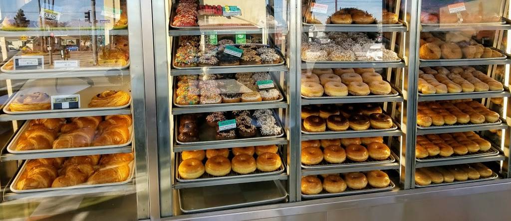 Tonys Donut House | bakery | 3216 E Florence Ave, Huntington Park, CA 90255, USA | 3235876071 OR +1 323-587-6071
