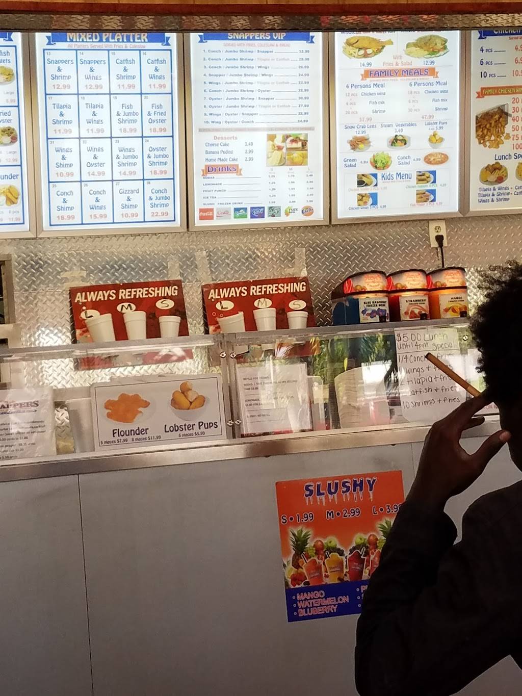 Snappers Fish & Chicken | restaurant | 5330 NW 17th Ave, Miami, FL 33142, USA | 3056918540 OR +1 305-691-8540