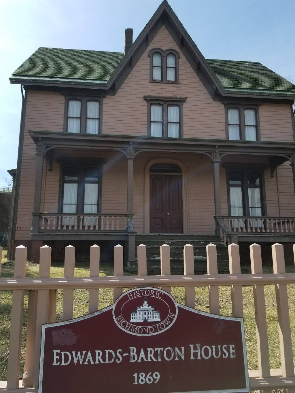 The Tavern Terrace at Historic Richmond Town | restaurant | 3738 Richmond Rd, Staten Island, NY 10306, USA | 7183511611 OR +1 718-351-1611