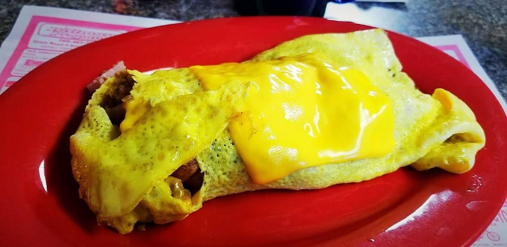 The Gathering Place Restaurant | restaurant | 407 3rd St, Howe, IN 46746, USA | 2605623584 OR +1 260-562-3584