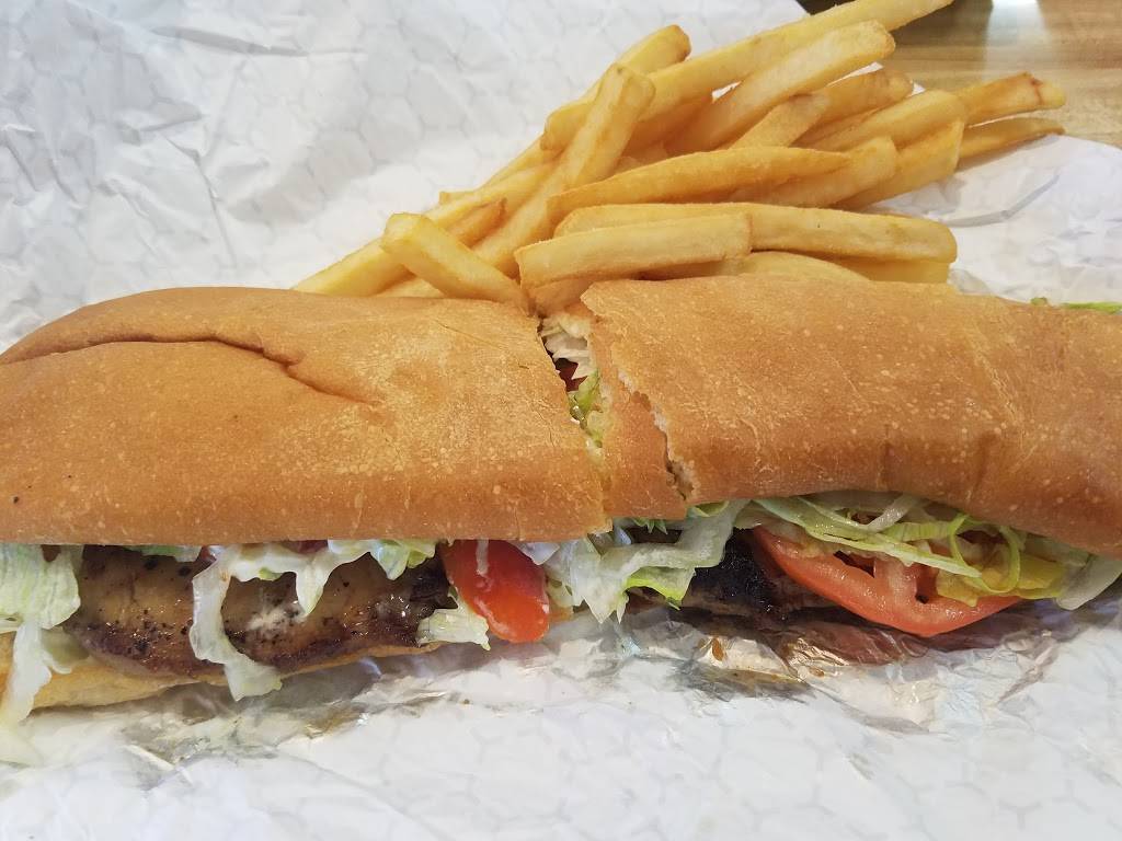 Le Blancs Drive Inn | restaurant | 4123 LA-19, Zachary, LA 70791, USA | 2256549928 OR +1 225-654-9928