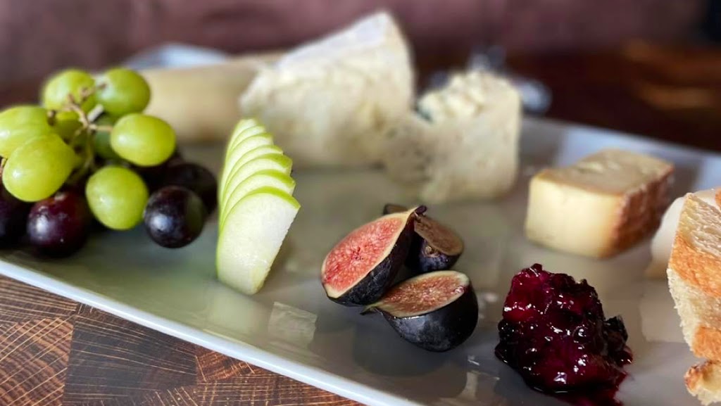 Carsons | restaurant | 104 E Front St, Sikeston, MO 63801, USA | 5734756457 OR +1 573-475-6457