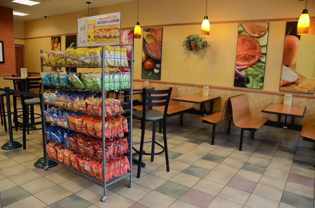 Subway | restaurant | 101 Windflower Ln, Solon, IA 52333, USA | 3196242324 OR +1 319-624-2324