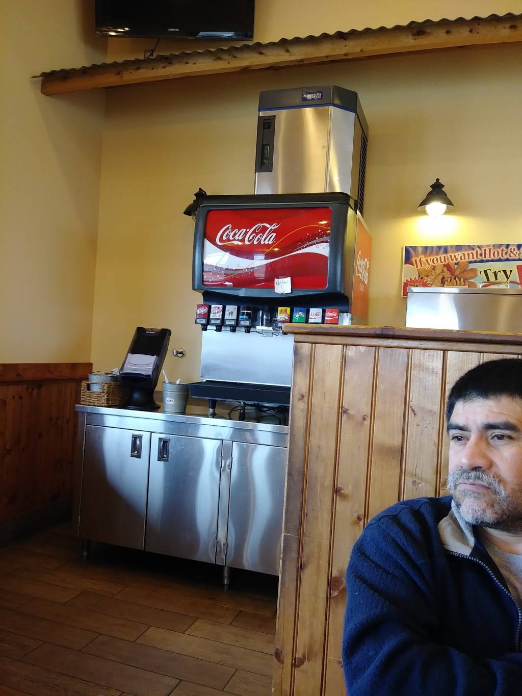 Chicken Express | restaurant | 1903 S Jefferson Ave, Mt Pleasant, TX 75455, USA | 9035720708 OR +1 903-572-0708