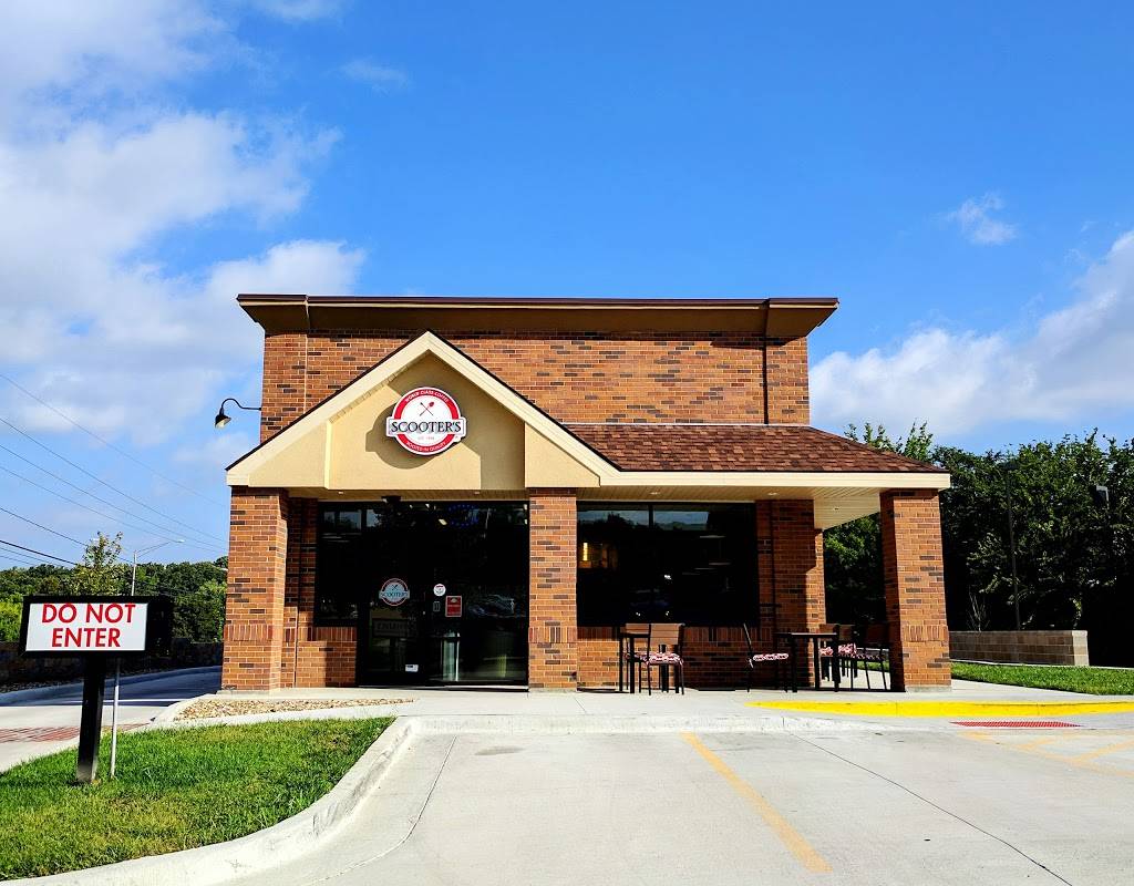 Scooters Coffee | bakery | 12551 Pflumm Rd, Overland Park, KS 66213, USA | 9132838253 OR +1 913-283-8253