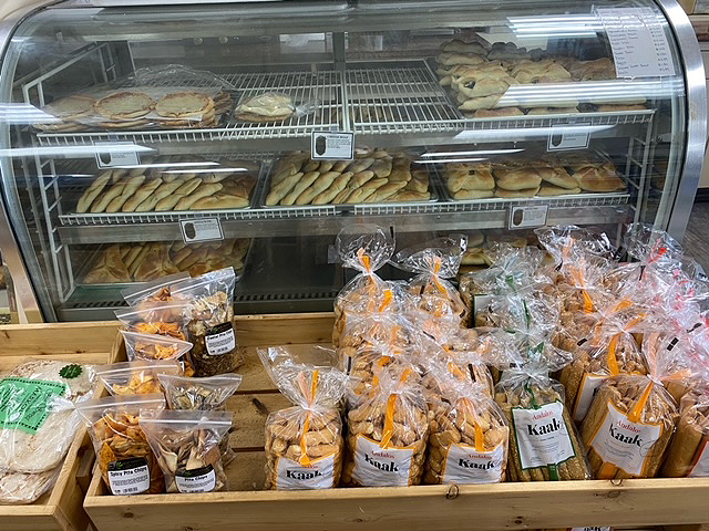 Bay Sweets Market | bakery | 120 Spring St, West Roxbury, MA 02132, USA | 6173273737 OR +1 617-327-3737