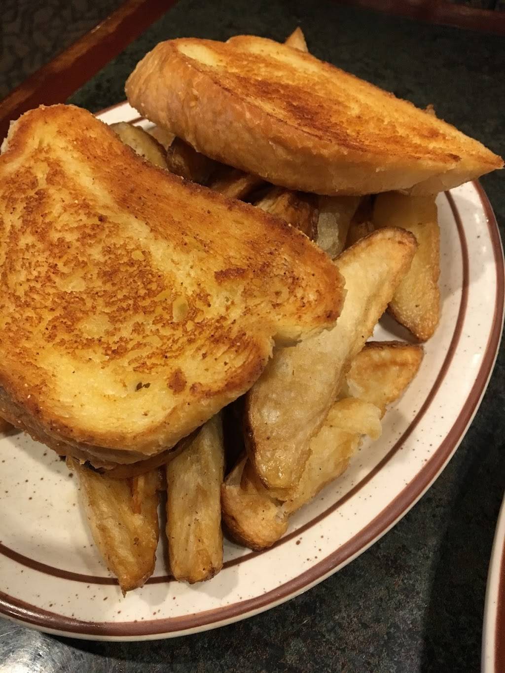 Brass Pointe | restaurant | 24234 Orchard Lake Rd, Farmington, MI 48336, USA | 2484761377 OR +1 248-476-1377