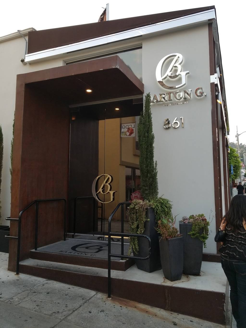 Barton G. The Restaurant - Los Angeles | night club | 861 N La Cienega Blvd, Los Angeles, CA 90069, USA | 3103881888 OR +1 310-388-1888