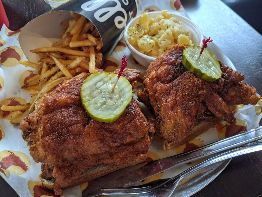 Joellas Hot Chicken | restaurant | 840 Ernest W Barrett Pkwy NW, Kennesaw, GA 30144, USA | 7704268144 OR +1 770-426-8144