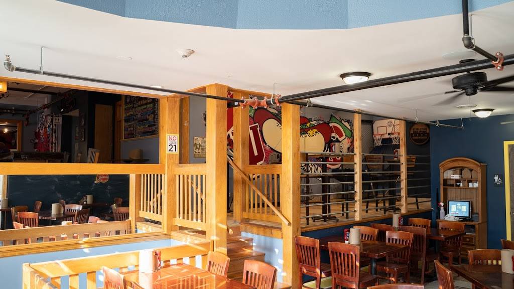 Fat Dans | restaurant | 221 E Kirkwood Ave, Bloomington, IN 47408, USA | 8122877944 OR +1 812-287-7944