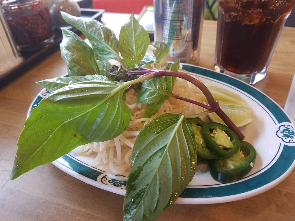 Phở DaLat Restaurant | restaurant | 10232 NE Sandy Blvd, Portland, OR 97220, USA | 5032521536 OR +1 503-252-1536