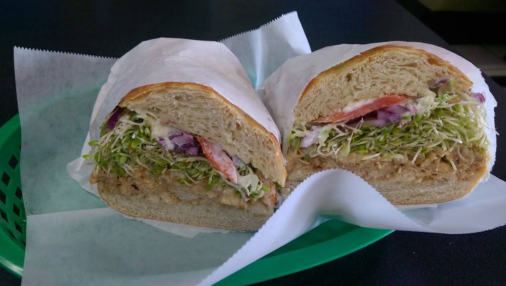 Mr Pickles | restaurant | 1301 Sullivan Ave, Daly City, CA 94015, USA | 6509913673 OR +1 650-991-3673