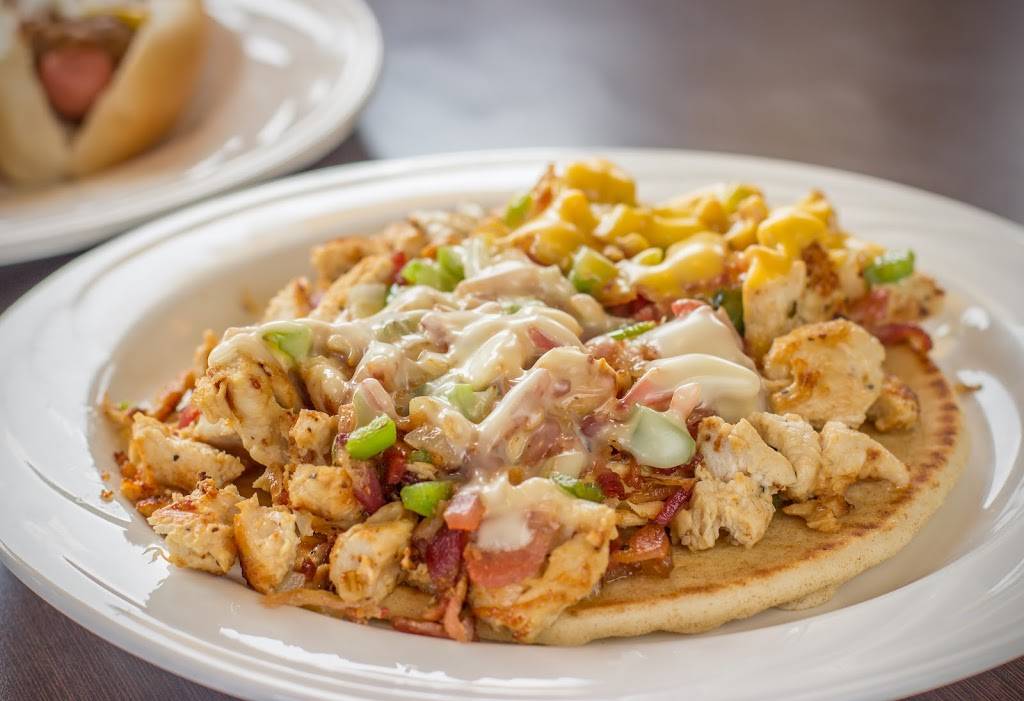 Detroits Finest Coney Island | restaurant | 25801 Jefferson Ave, St Clair Shores, MI 48081, USA | 5867774002 OR +1 586-777-4002