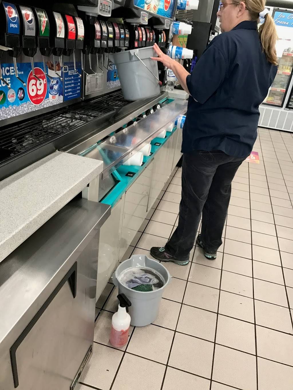 Circle K | cafe | 4249 W Bell Rd, Phoenix, AZ 85053, USA | 6029786195 OR +1 602-978-6195