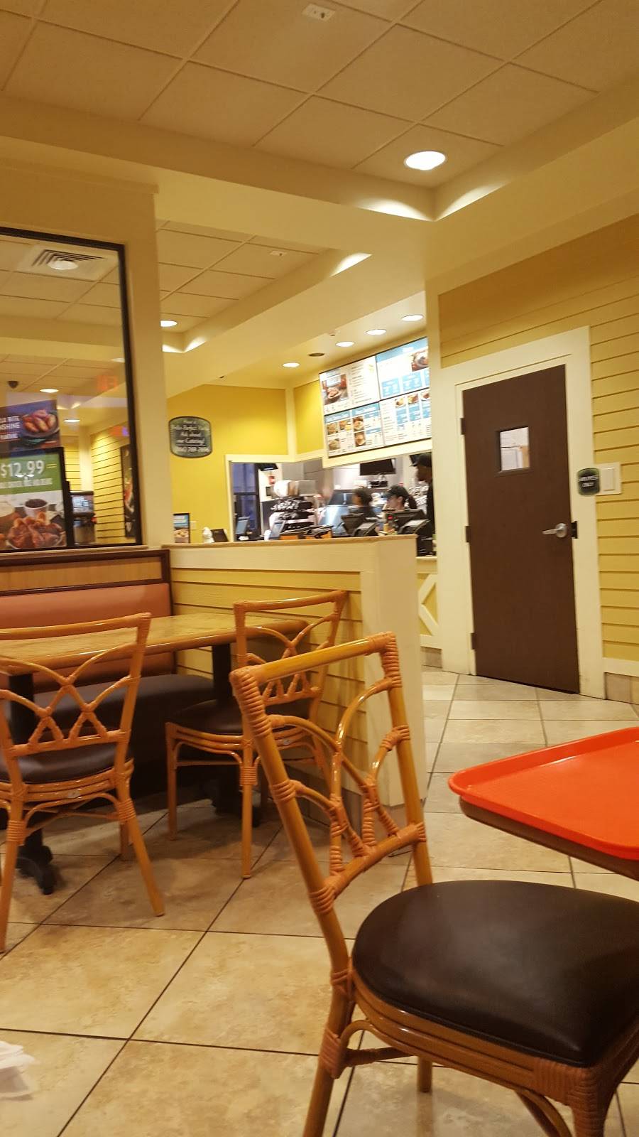 Pollo Tropical | restaurant | 6195 Jog Rd, Lake Worth, FL 33467, USA | 5619662782 OR +1 561-966-2782