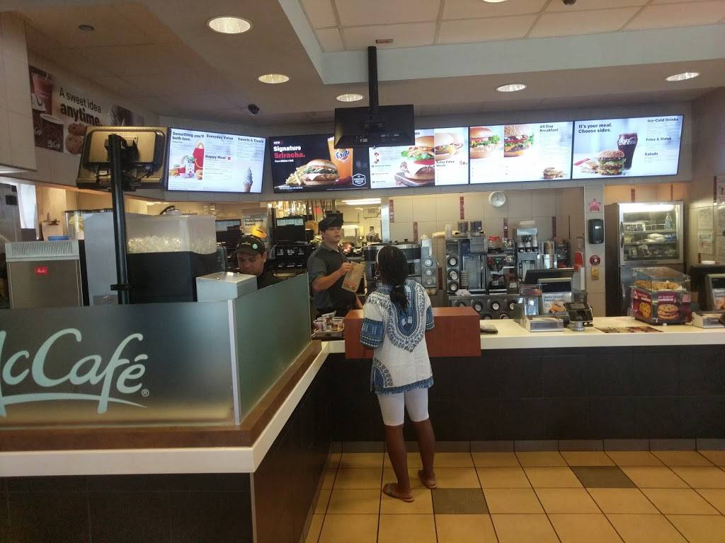 McDonalds | cafe | 200 N 12th St, Gadsden, AL 35901, USA | 2565470393 OR +1 256-547-0393