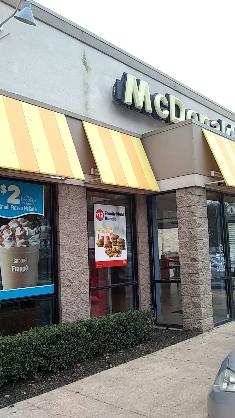 McDonalds | cafe | 10703 Westheimer Rd, Houston, TX 77042, USA | 7137801103 OR +1 713-780-1103