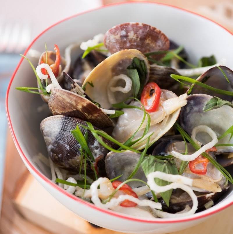 Tangata Restaurant | restaurant | 2002 N Main St, Santa Ana, CA 92706, USA | 7145500906 OR +1 714-550-0906