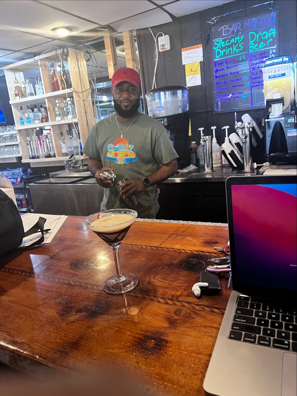 Cubez Tropical Seafood & Oyster Bar | restaurant | 8501 Thomas Dr, Panama City Beach, FL 32408, USA | 8505886395 OR +1 850-588-6395