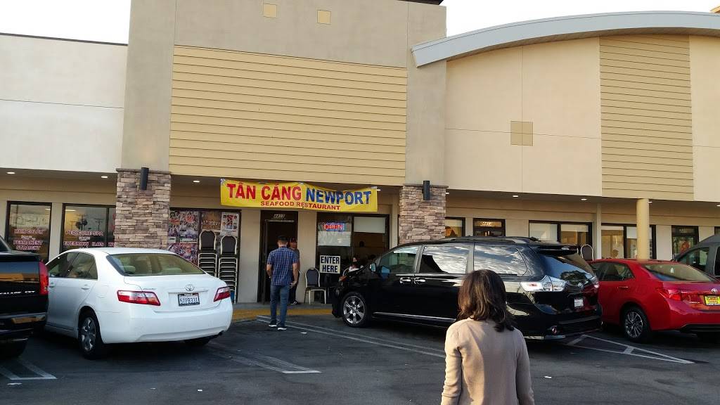 Tan Cang Newport Seafood | restaurant | 4411 W 1st St, Santa Ana, CA 92703, USA | 7145315146 OR +1 714-531-5146