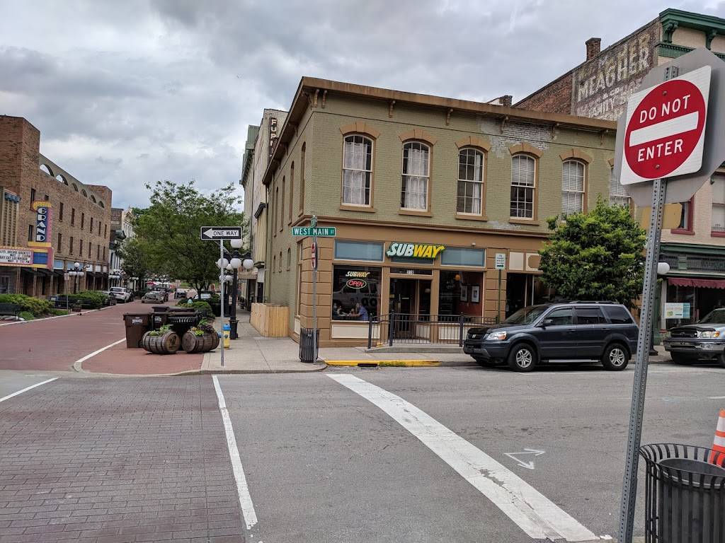 Subway | restaurant | 238 W Main St, Frankfort, KY 40601, USA | 5022273275 OR +1 502-227-3275