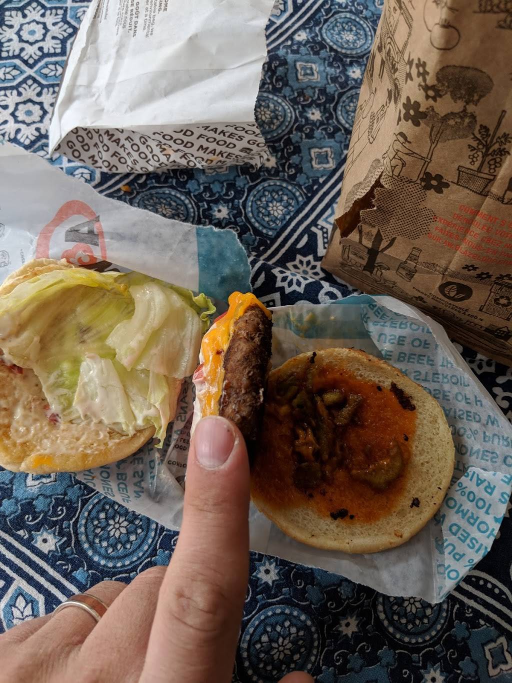 A&W Canada | restaurant | 182 Boulevard Saint-Luc, Saint-Jean-sur-Richelieu, QC J2W 1C7, Canada | 5793621700 OR +1 579-362-1700