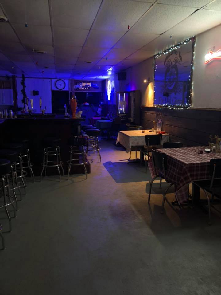 Lorens Old Corral | restaurant | 108 S Bill St, Francesville, IN 47946, USA | 2195672222 OR +1 219-567-2222