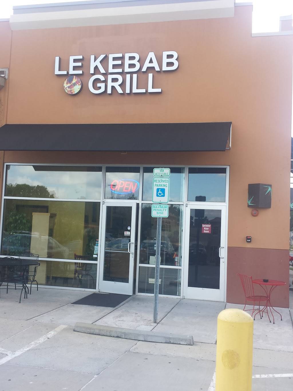 Le Kebab Grill | restaurant | 350 E McCullough Dr, Charlotte, NC 28262, USA | 7045477217 OR +1 704-547-7217