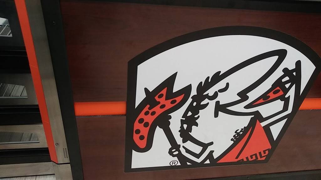 Little Caesars Pizza | meal takeaway | 2200 S Mountain Ave, Ontario, CA 91762, USA | 9099884181 OR +1 909-988-4181