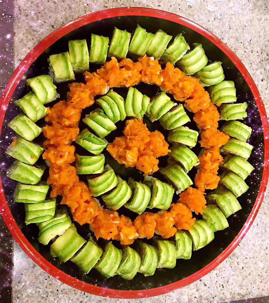 Sushi Rock | meal delivery | 2359 Yonge St, Toronto, ON M4P 2C8, Canada | 4164833888 OR +1 416-483-3888