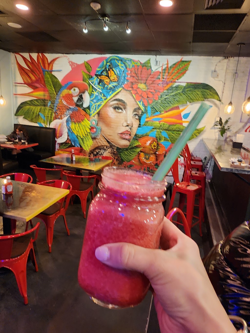 Mira Ve Colombian Street Food | restaurant | 105 Mammoth Rd, Lowell, MA 01854, USA | 9785966688 OR +1 978-596-6688