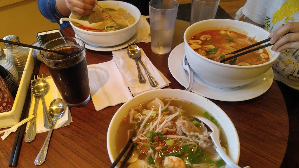 Crazy Noodles | restaurant | 36 Main St, Amherst, MA 01002, USA | 4132533287 OR +1 413-253-3287