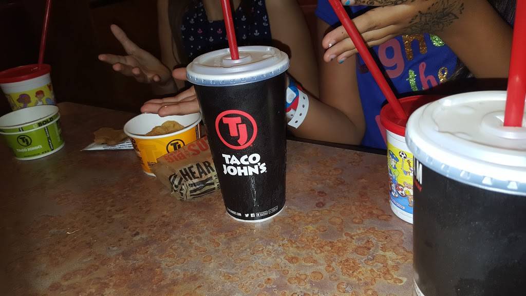 Taco Johns | restaurant | 317 N Grand Ave, Waukesha, WI 53186, USA | 2625249898 OR +1 262-524-9898