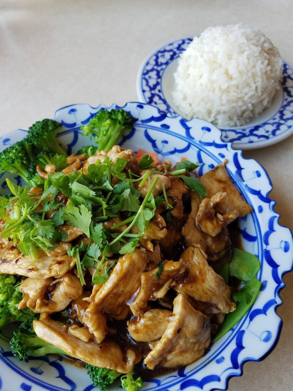 Thai Pastry Restaurant 2 | restaurant | 7350 W Lawrence Ave, Harwood Heights, IL 60706, USA | 7088678840 OR +1 708-867-8840