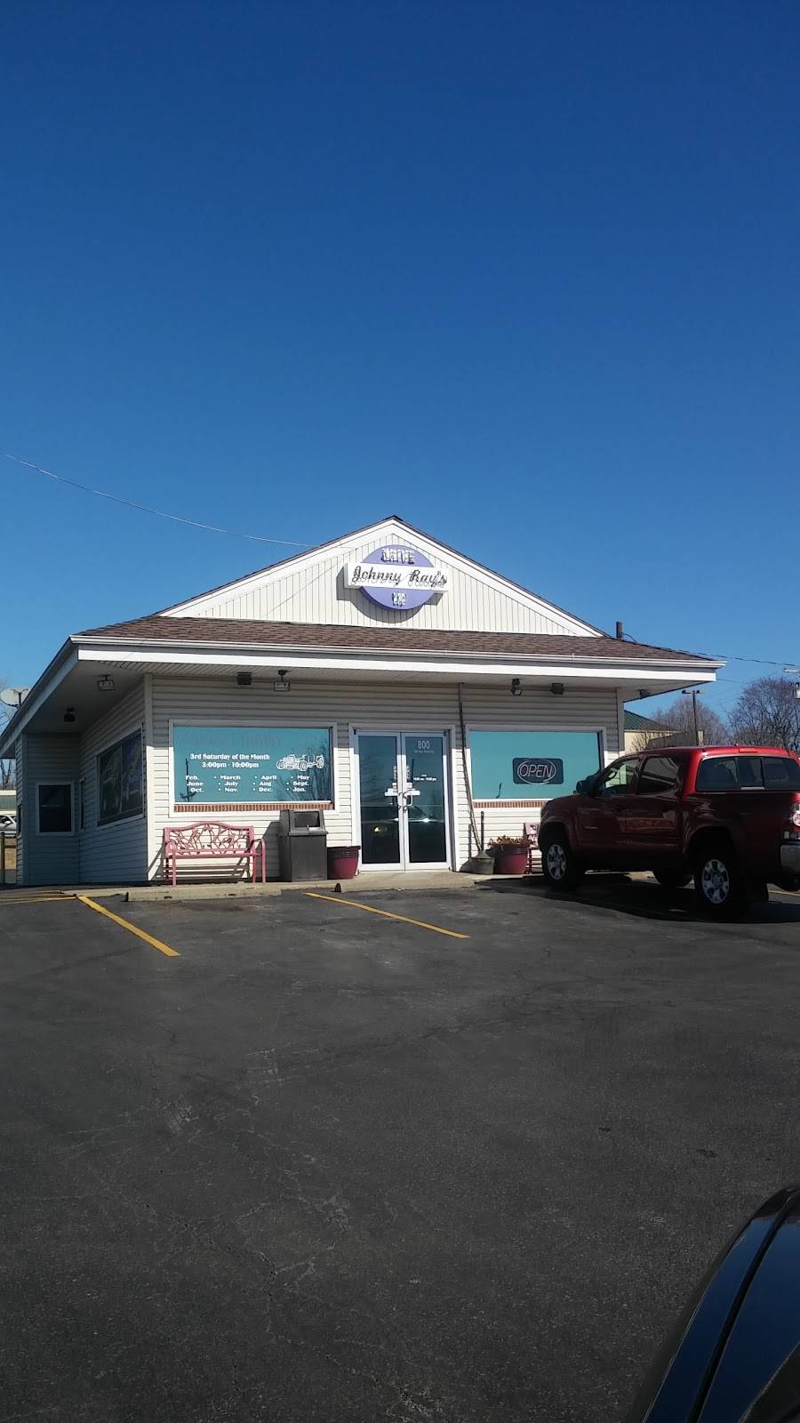 Johnny Rays Drive In | restaurant | 800 SW Blue Pkwy, Lees Summit, MO 64063, USA | 8165241910 OR +1 816-524-1910