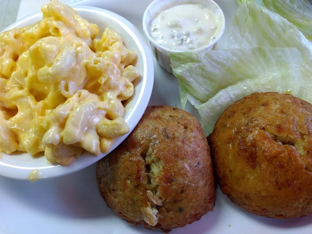 Lindas Old Furnace Restaurant | restaurant | WV-28, Ridgeley, WV 26753, USA | 3047387000 OR +1 304-738-7000