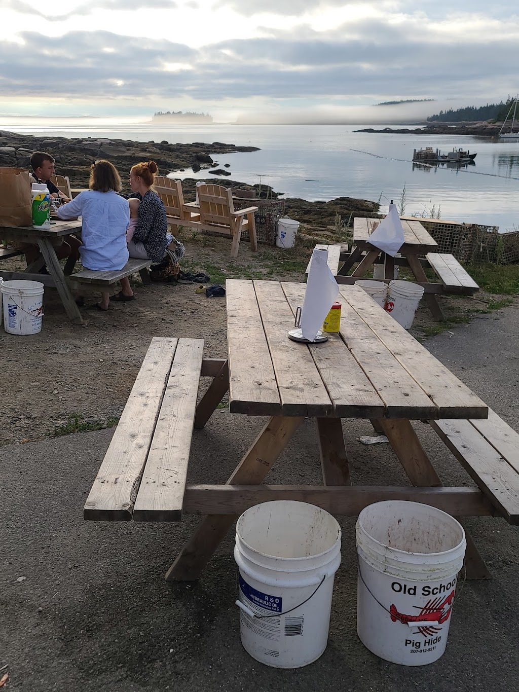 Burnt Cove Boil | restaurant | 4 Willies Way, Stonington, ME 04681, USA | 2078148528 OR +1 207-814-8528