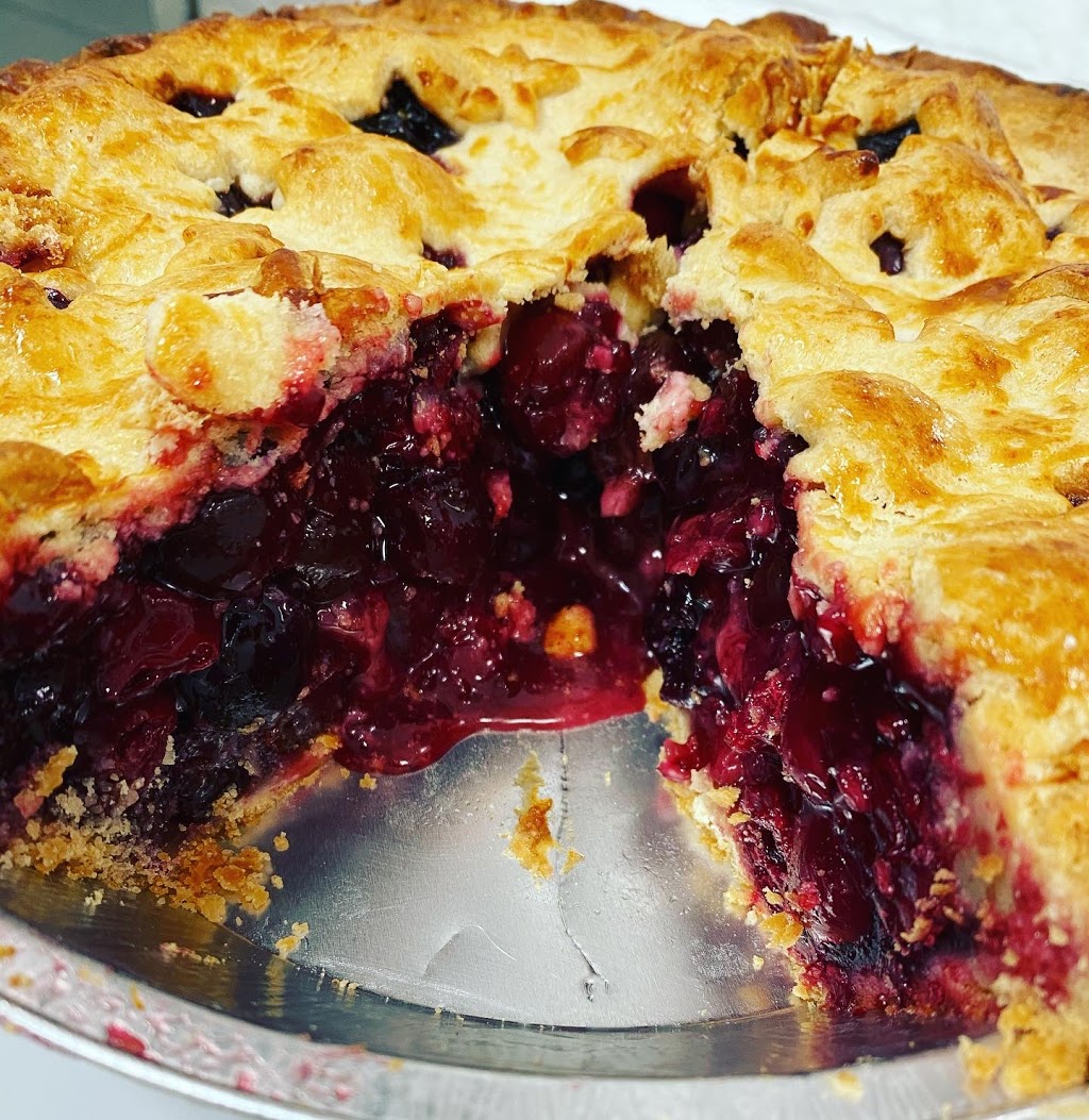 Empanada Mama & The Pie Man | restaurant | 2933 N Broadway, Chicago, IL 60657, USA | 3128565530 OR +1 312-856-5530