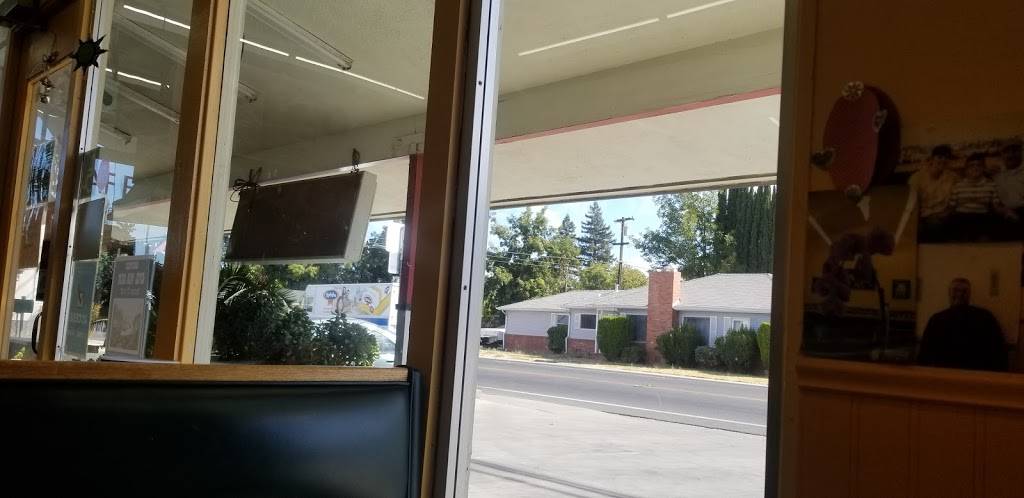 Suns Café | restaurant | 646 Gray Ave, Yuba City, CA 95991, USA | 5306731689 OR +1 530-673-1689