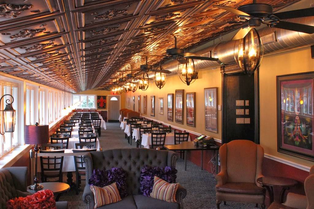 Maple Tree Inn | restaurant | 13000 S Western Ave, Blue Island, IL 60406, USA | 7083883461 OR +1 708-388-3461