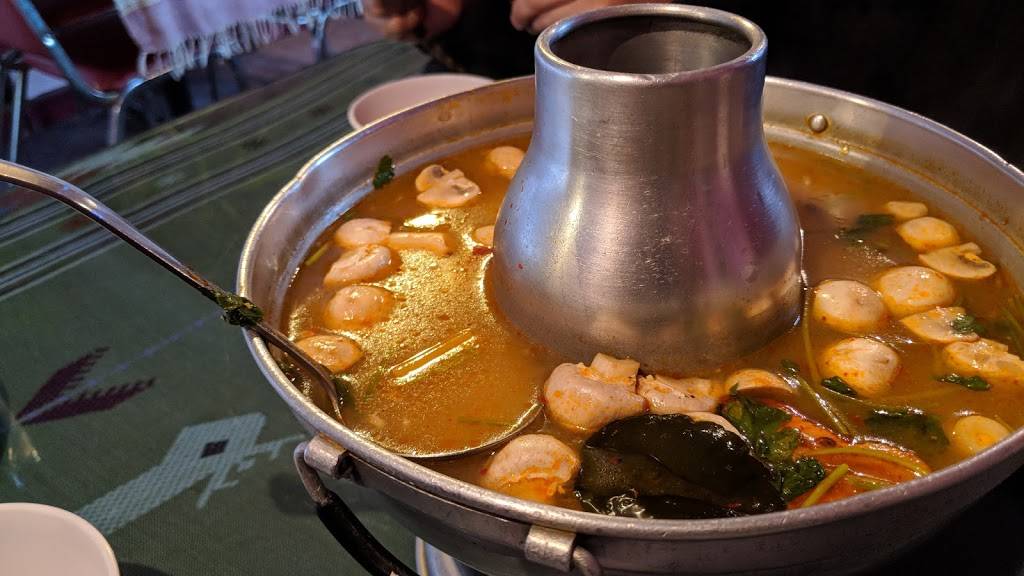 Viengthong Restaurant | restaurant | 2820 Martin Luther King Jr Way S, Seattle, WA 98144, USA | 2067253884 OR +1 206-725-3884