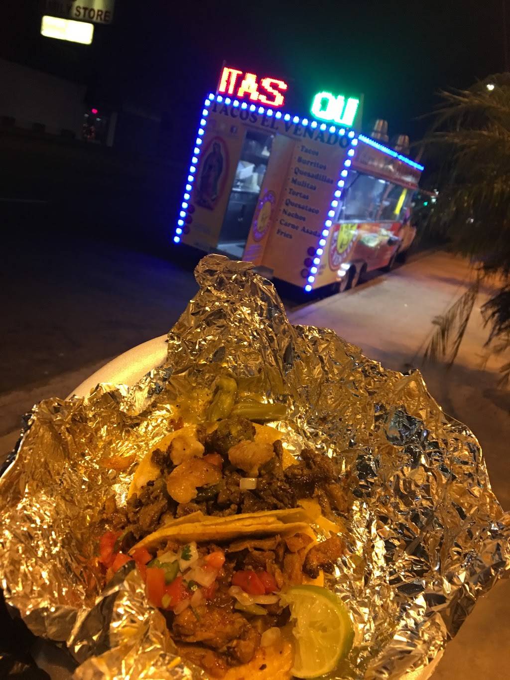 Tacos Mexico | restaurant | 19301 Saticoy St, Reseda, CA 91335, USA | 8184926364 OR +1 818-492-6364