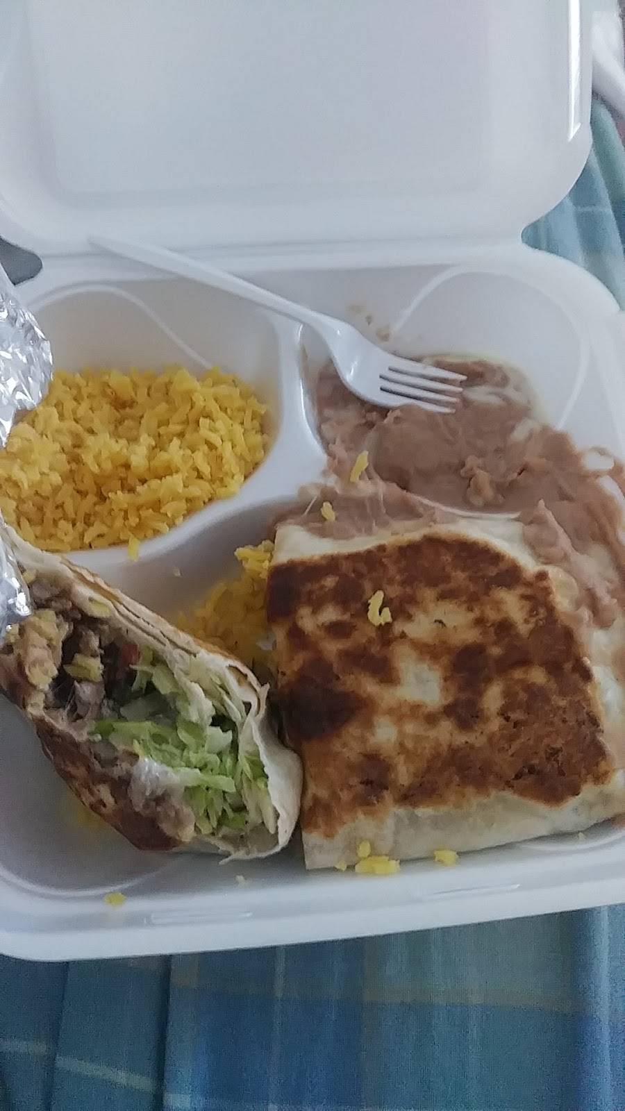 Charles Fast Foods | restaurant | 1525 E Lake St B, Hanover Park, IL 60133, USA | 6307363340 OR +1 630-736-3340