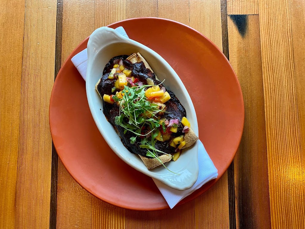 Lake Effect Restaurant & Bar | restaurant | 7055 Rice Lake Rd, Duluth, MN 55803, USA | 2185914013 OR +1 218-591-4013