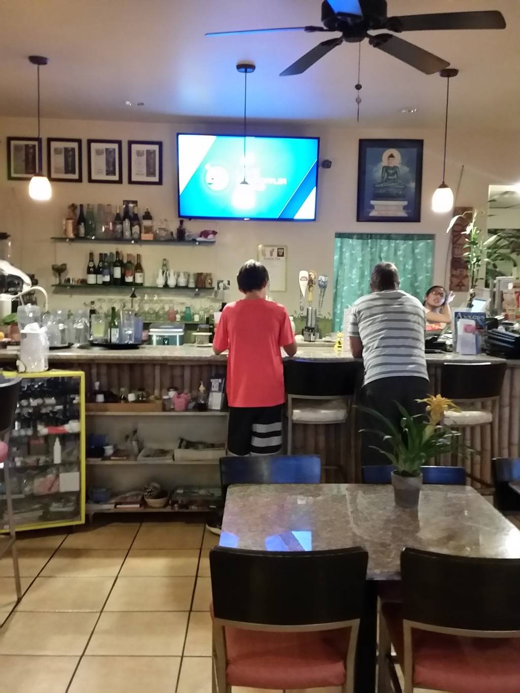 Mais Cafe | restaurant | 1967 E Main St, Ventura, CA 93001, USA | 8056522061 OR +1 805-652-2061