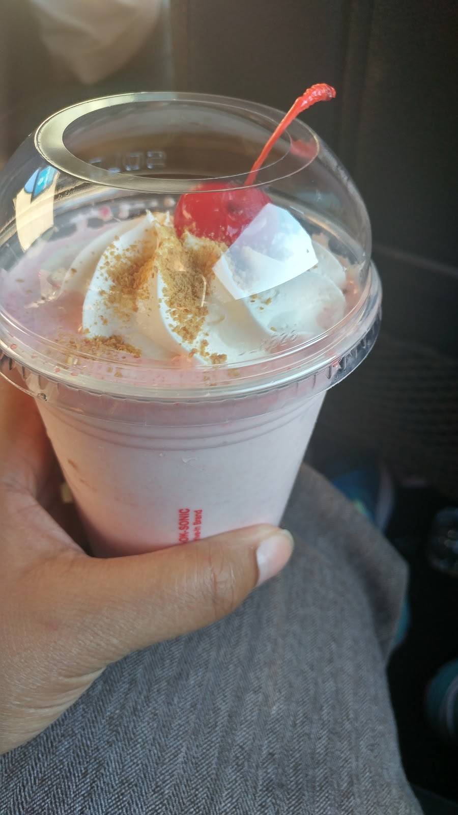 Sonic Drive-In | restaurant | 8950 Walker Mill Rd, Capitol Heights, MD 20743, USA | 3015251320 OR +1 301-525-1320