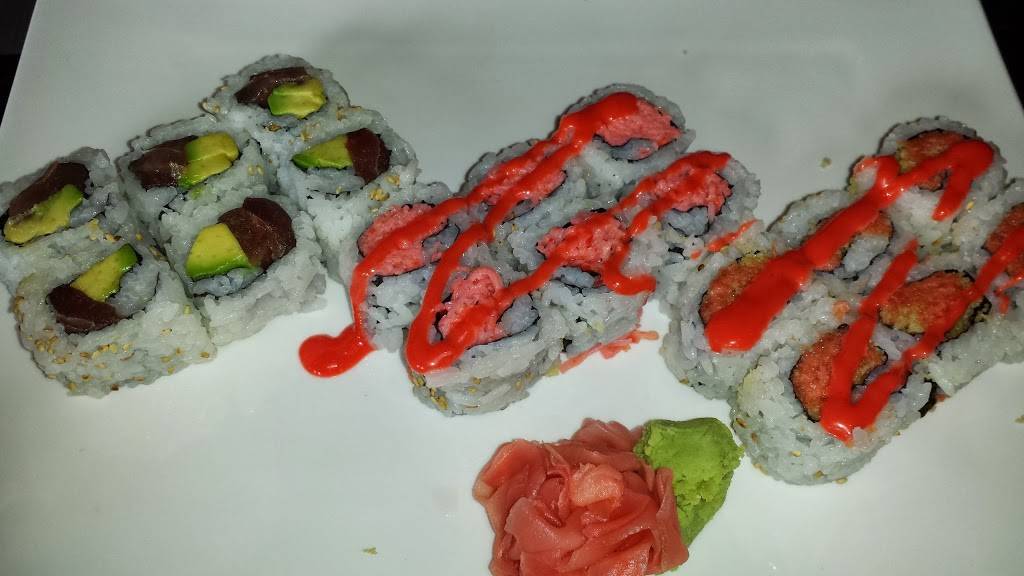 Lotus Restaurant | restaurant | 9011 S Howell Ave, Oak Creek, WI 53154, USA | 4147688888 OR +1 414-768-8888