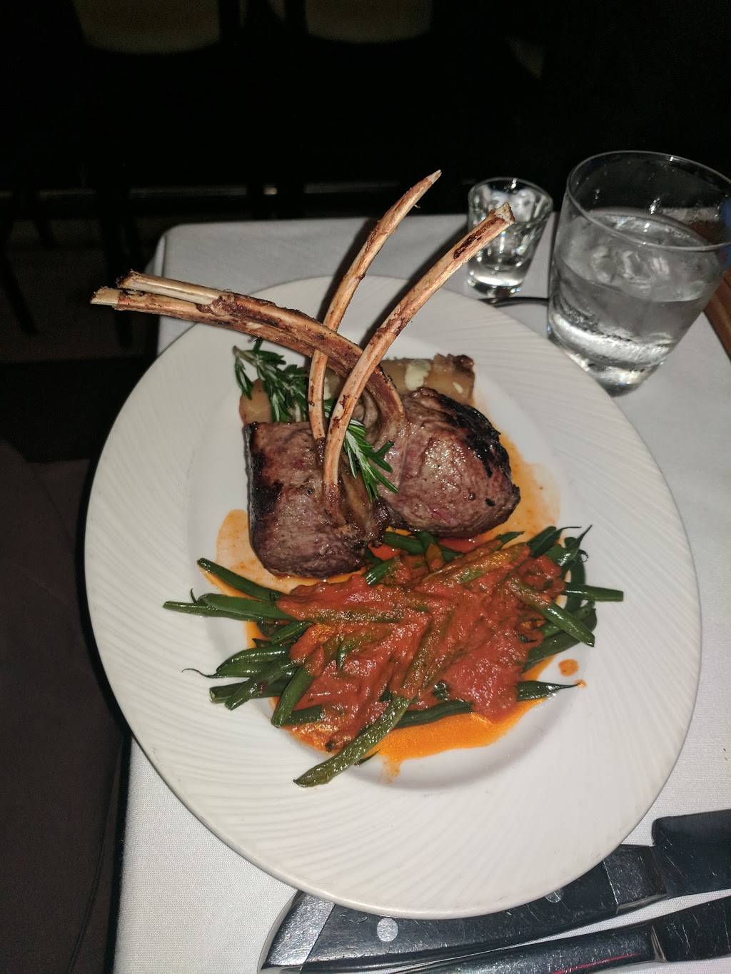 Lithos Estiatorio | restaurant | 405 Eisenhower Pkwy, Livingston, NJ 07039, USA | 9737581111 OR +1 973-758-1111