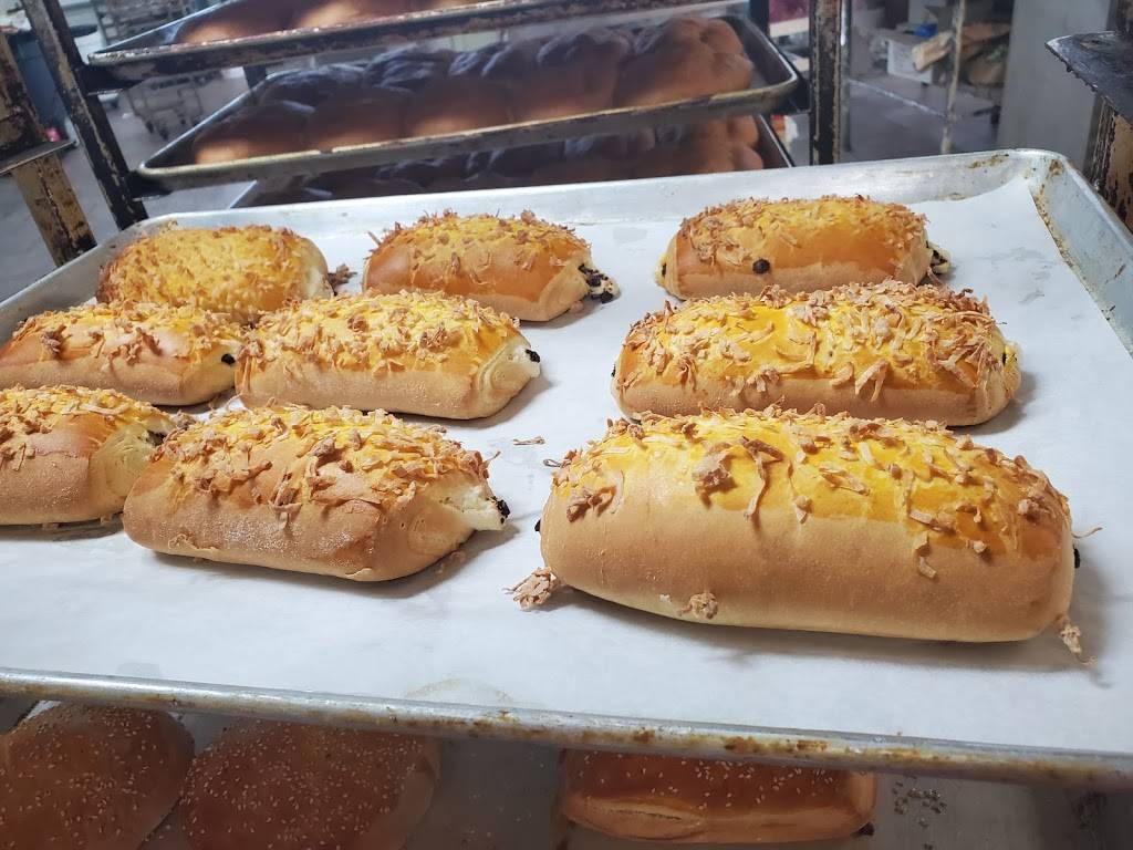 Allis Bakery | bakery | 428 Holcomb St, Springdale, AR 72764, USA | 4793182223 OR +1 479-318-2223