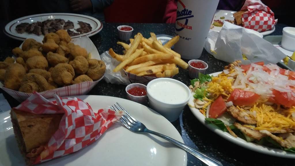 Fantastic Burgers | restaurant | 3665 Santa Fe Ave, Long Beach, CA 90810, USA | 5624248002 OR +1 562-424-8002